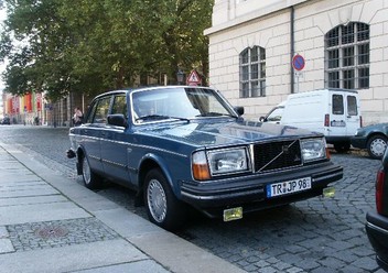 Mocowanie chłodnicy Volvo Seria 200